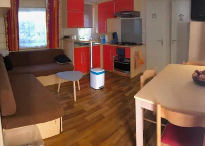 Mobilhome A 5 Min De La A Pied 5etoiles Apartmán *